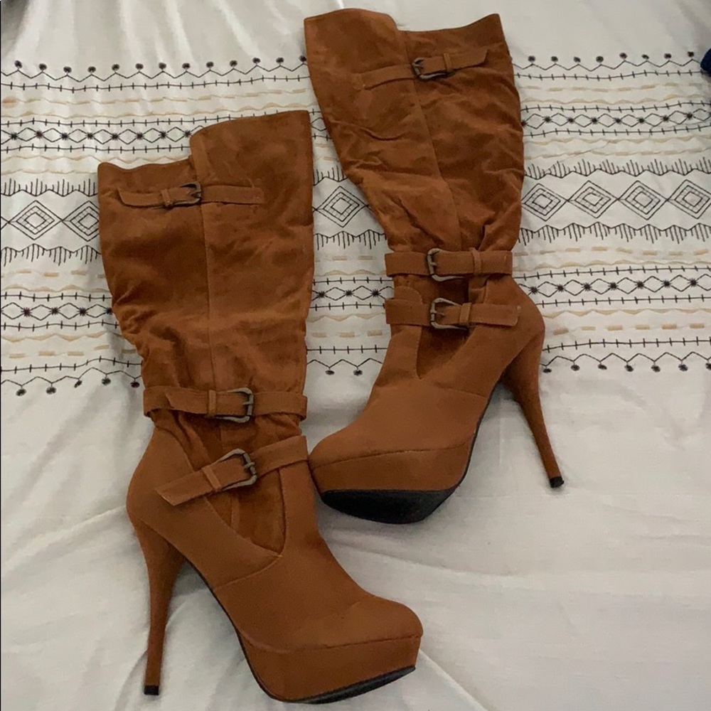 Camel Suede 5” heels.